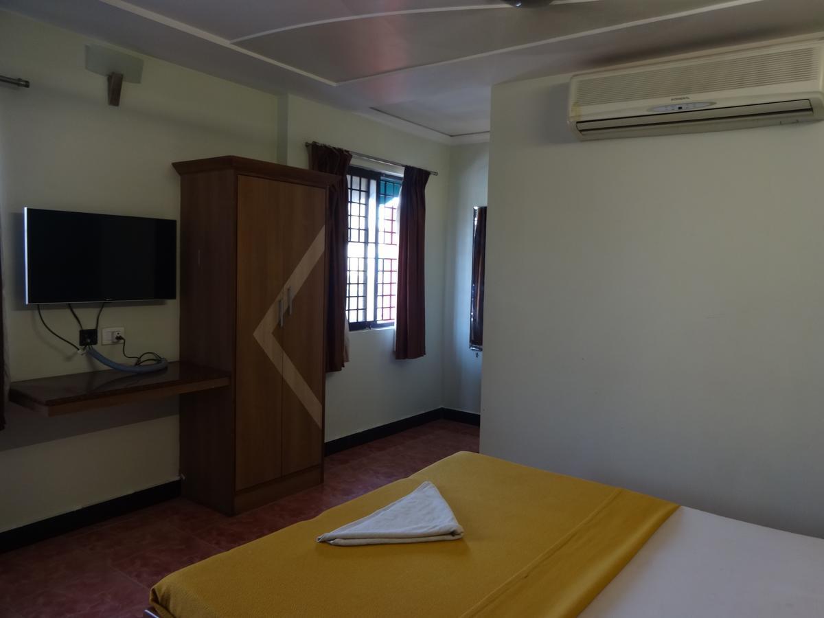 Hotel S R M Central Park Chennai Exterior photo