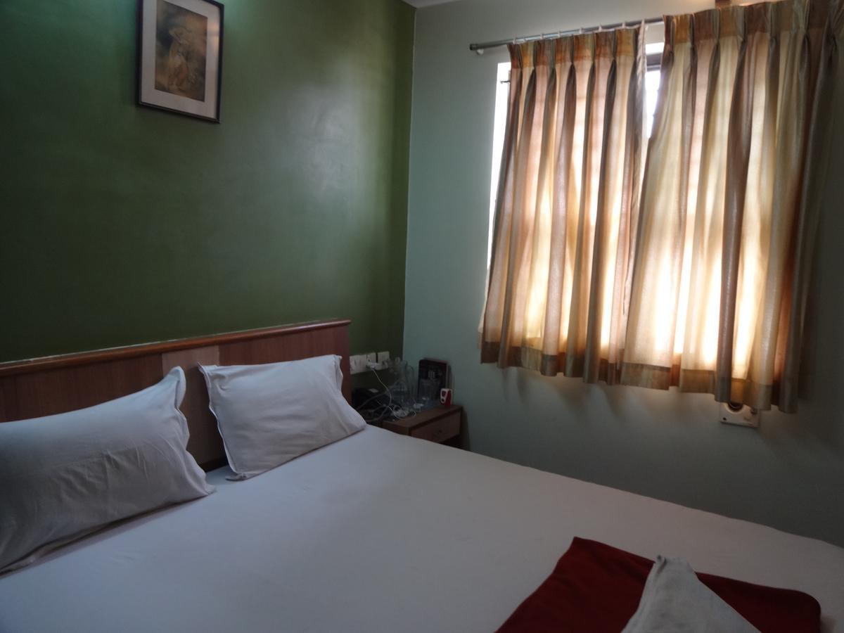 Hotel S R M Central Park Chennai Exterior photo