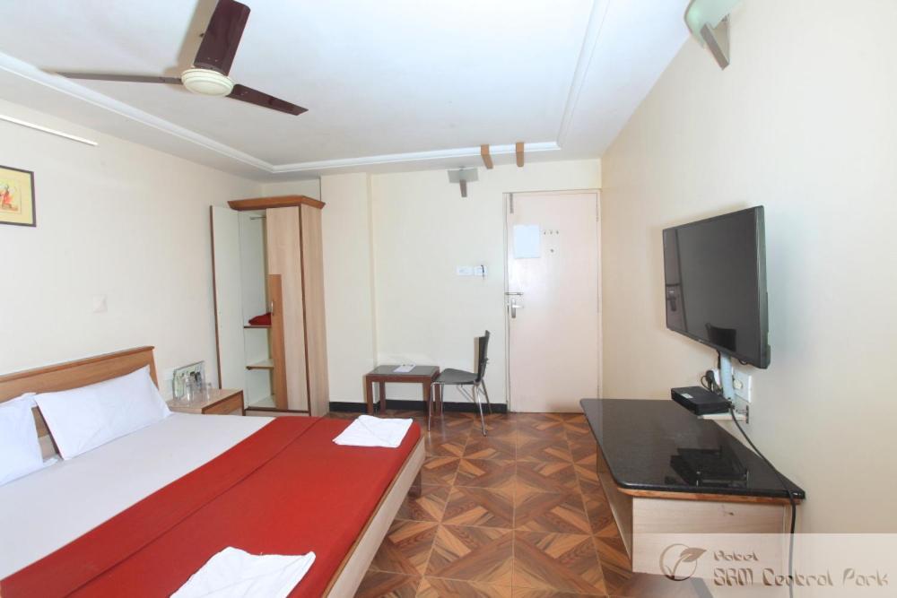 Hotel S R M Central Park Chennai Exterior photo